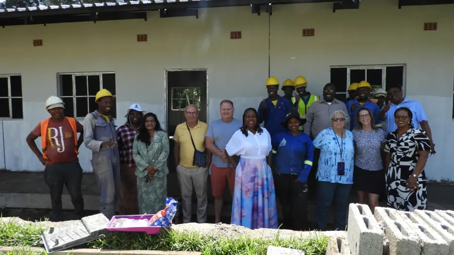 ECAG & ACC members with builders